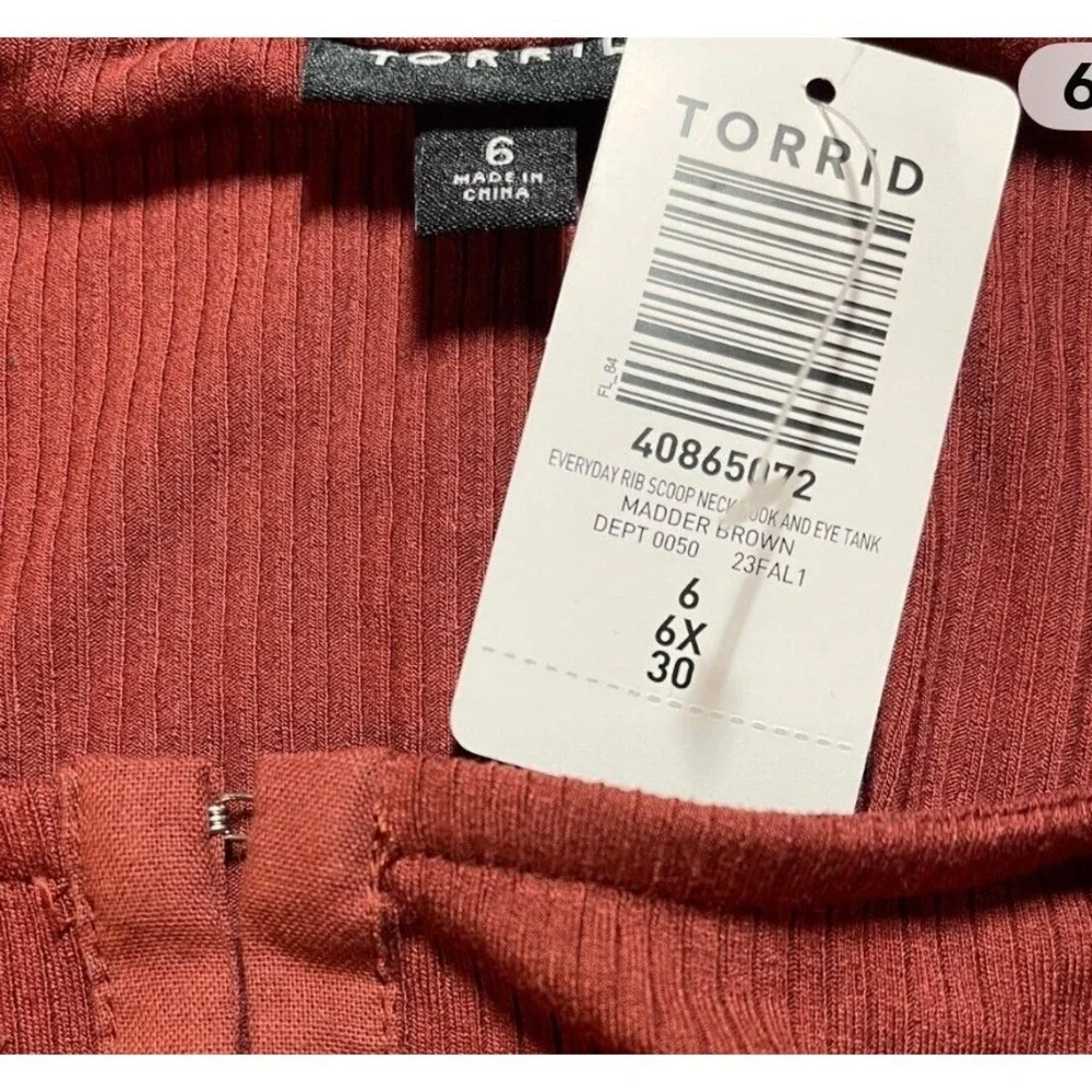 Torrid 6X Madder Brown Ribbed Hook & Eye Scoop Neckline Tank Top Stretch Knit